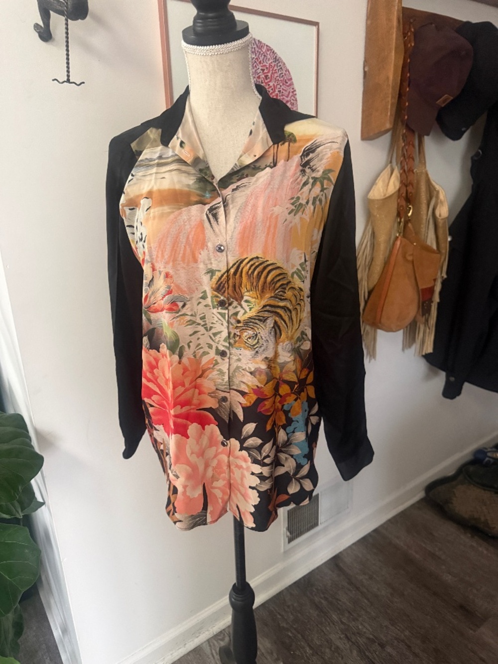 ETRO Size S Black Multi Color Silk Tiger Floral Print Button Up Shirt